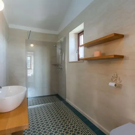 Angelina Comfortable 4* Kaštelir